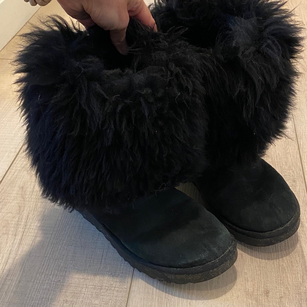 UGG Black Mongolian Sheepskin Fur Cuff Short Boots Apres Ski
